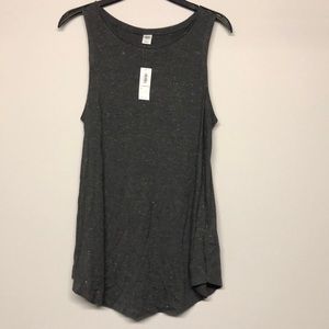 Adorable holiday tank!